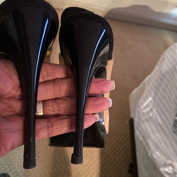 Shoes - Picture 11 of 13